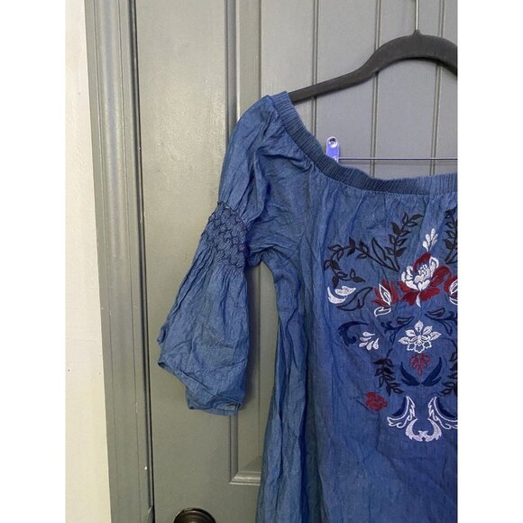 Francescas Dress Blue Rain Blue Chambray Embroidered Tunic Dress Size Medium - Picture 2 of 9